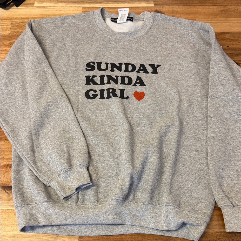 Lulusimon Studio Sweatshirt Women’s Medium “Sunday kinda girl” gray - Picture 2 of 4